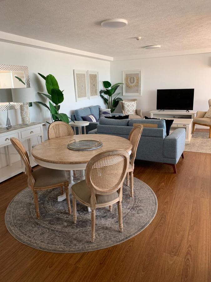 Pacific Regis Beachfront Holiday Apartments Gold Coast Luaran gambar