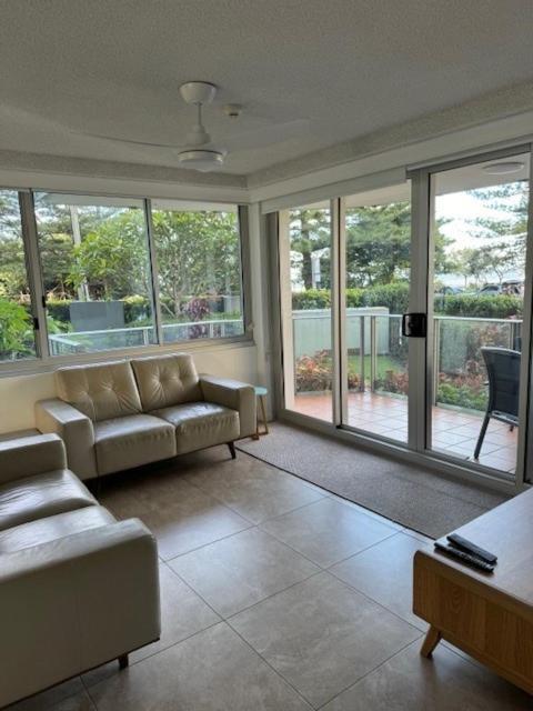 Pacific Regis Beachfront Holiday Apartments Gold Coast Luaran gambar