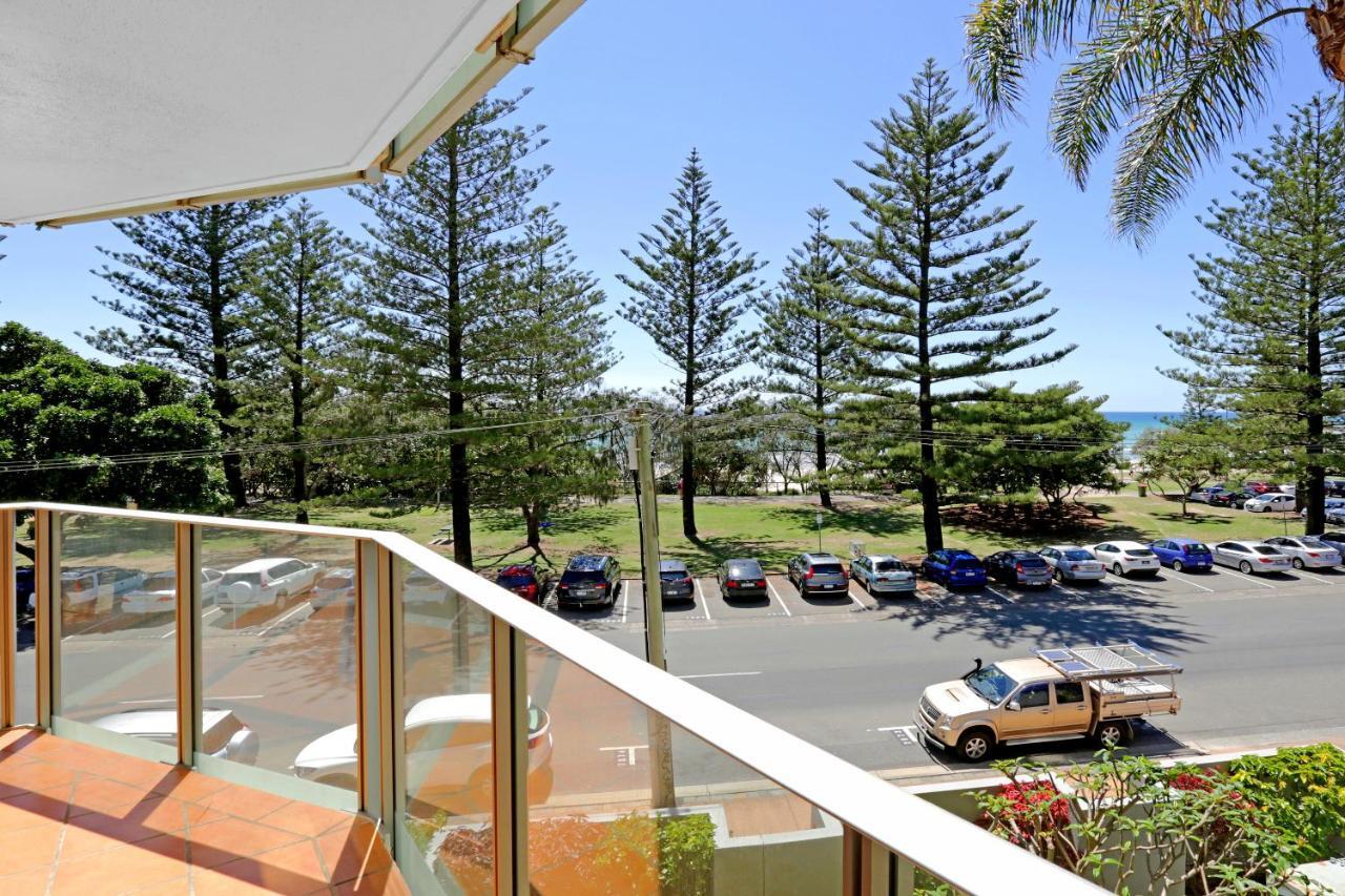 Pacific Regis Beachfront Holiday Apartments Gold Coast Bilik gambar